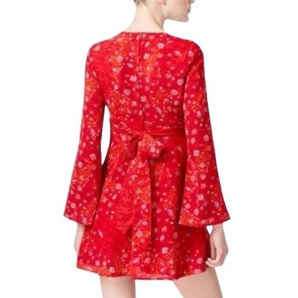 Emerald Sundae Red Floral V Neck Long Sleeve Mini Dress Size Small - Picture 2 of 11